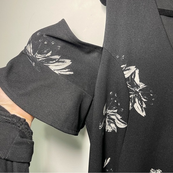 Pennington in every story women's black floral cold shoulder summer dress in 1X - Picture 3 of 8
